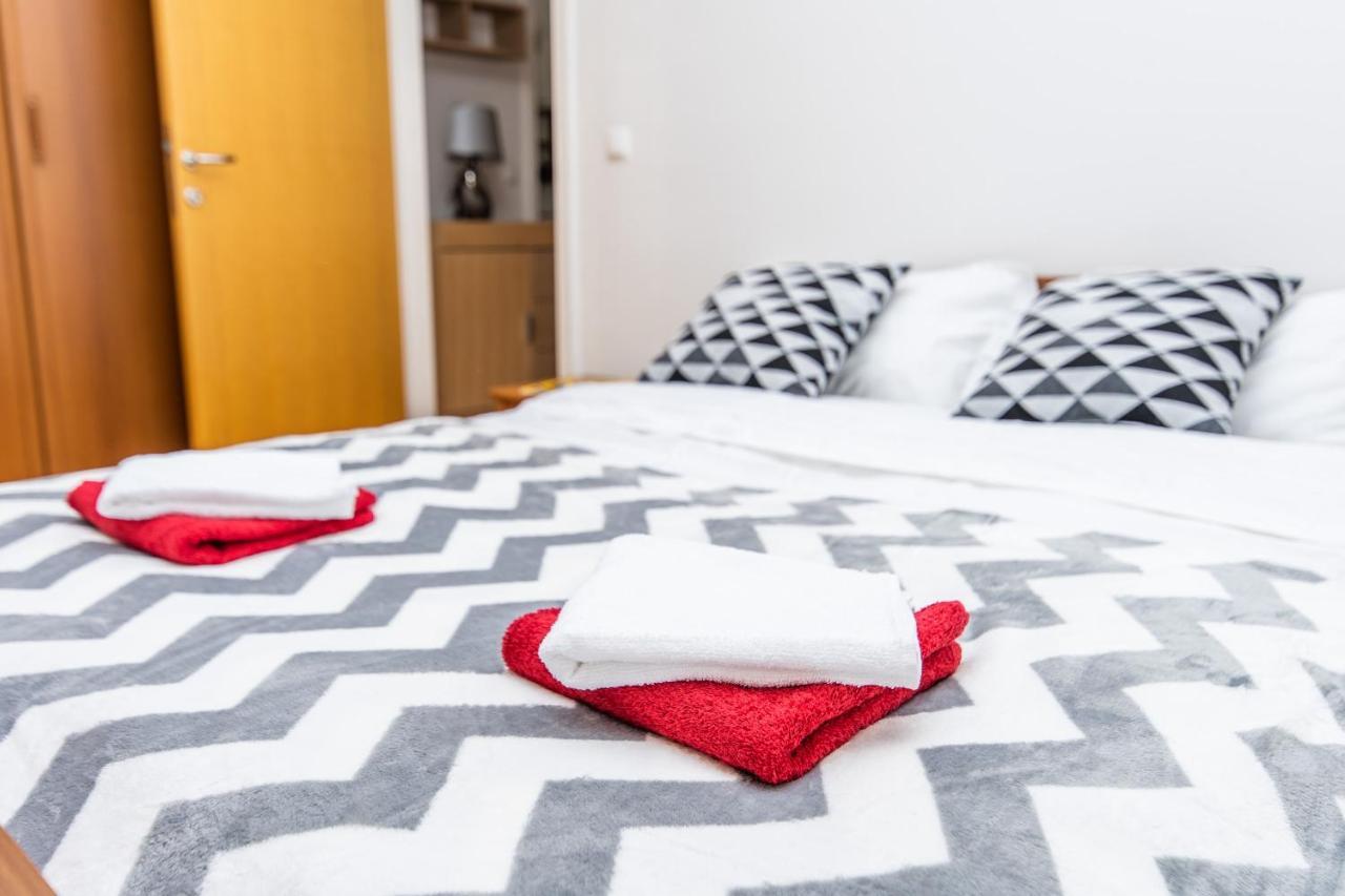 Modern 2Bdr Apartment In The Center- Free Parking Sarajevo Extérieur photo